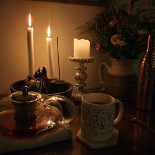 Some evenings ask nothing of us except to slow down.

A warm cup of tea, the soft glow of candlelight, and a few quiet moments to simply be. No rushing, no scrolling, no expectations — just the gentle comfort of a slower pace and the beauty of an ordinary evening.

What's in your cup tonight? ☕🕯️✨

#SlowLiving #CottageCore #EveningRitual #TeaTime #CozyMoments SimplePleasures WinterEvenings DippetyFlowersAndGifts